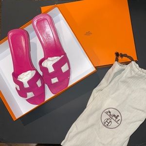 Prada oran Oasis H leather Sandals in pink